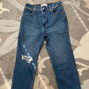 Abercrombie Ultra High Rise Ankle Straight Jean Size 28/extra short